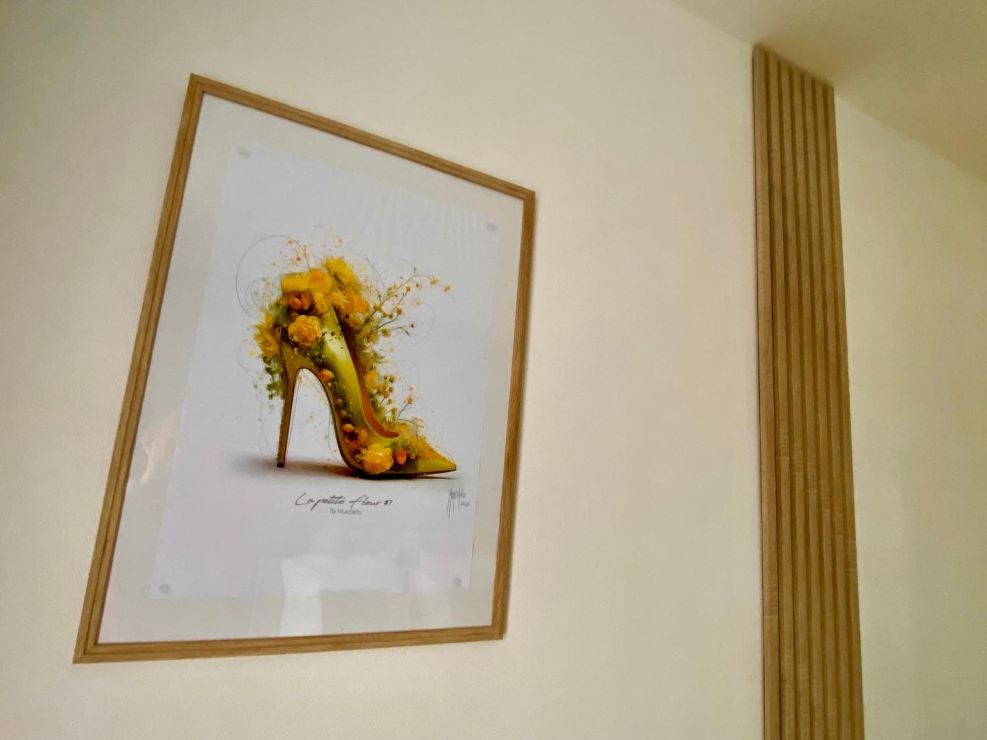 Apartament Le Cocon De La Tour -Vip-Compiegne-Hyper Centre Zewnętrze zdjęcie